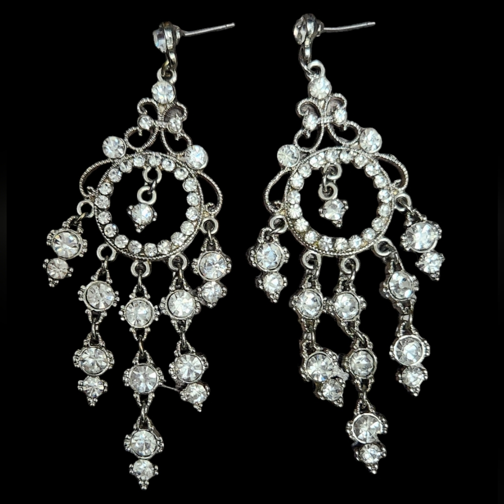 Chandelier Earrings with Clear Rhinestones